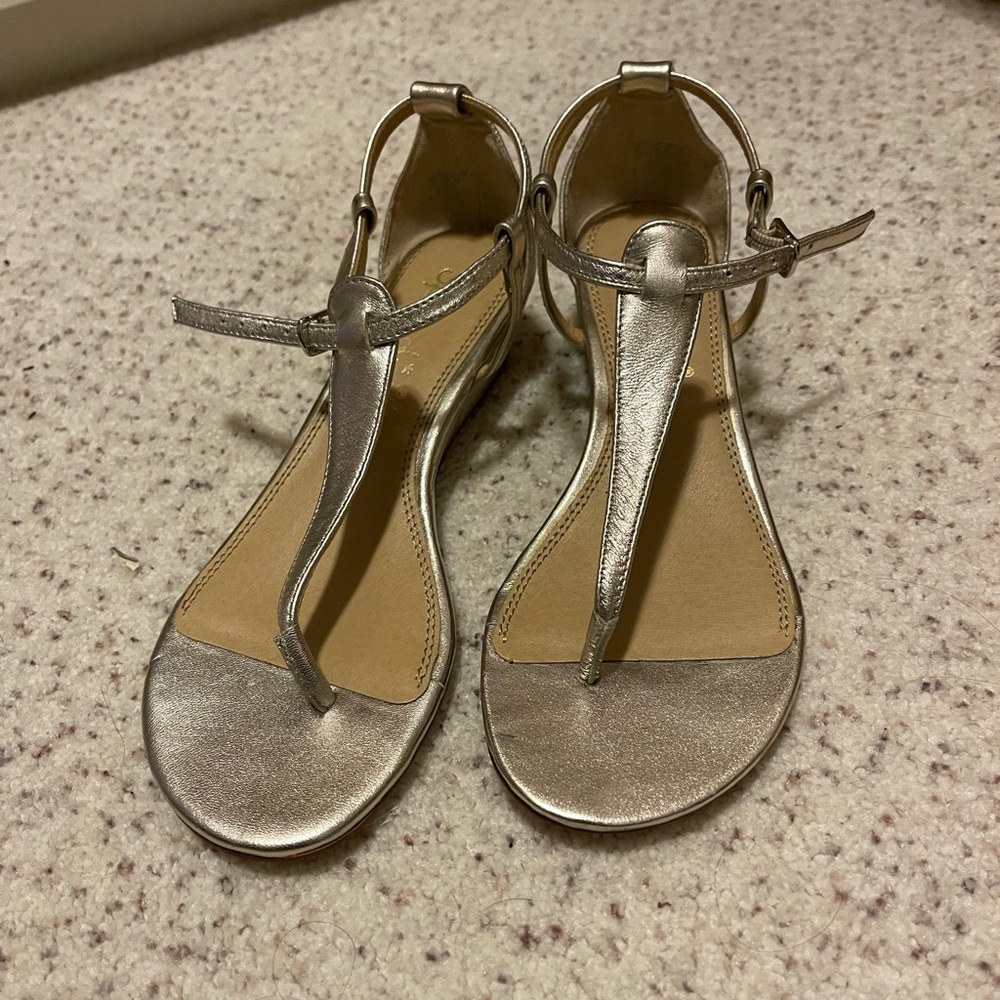 Splendid gold sandals